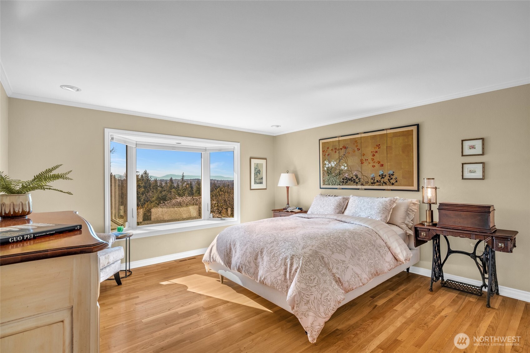 6749 82nd Avenue SE Mercer Island WA 98040