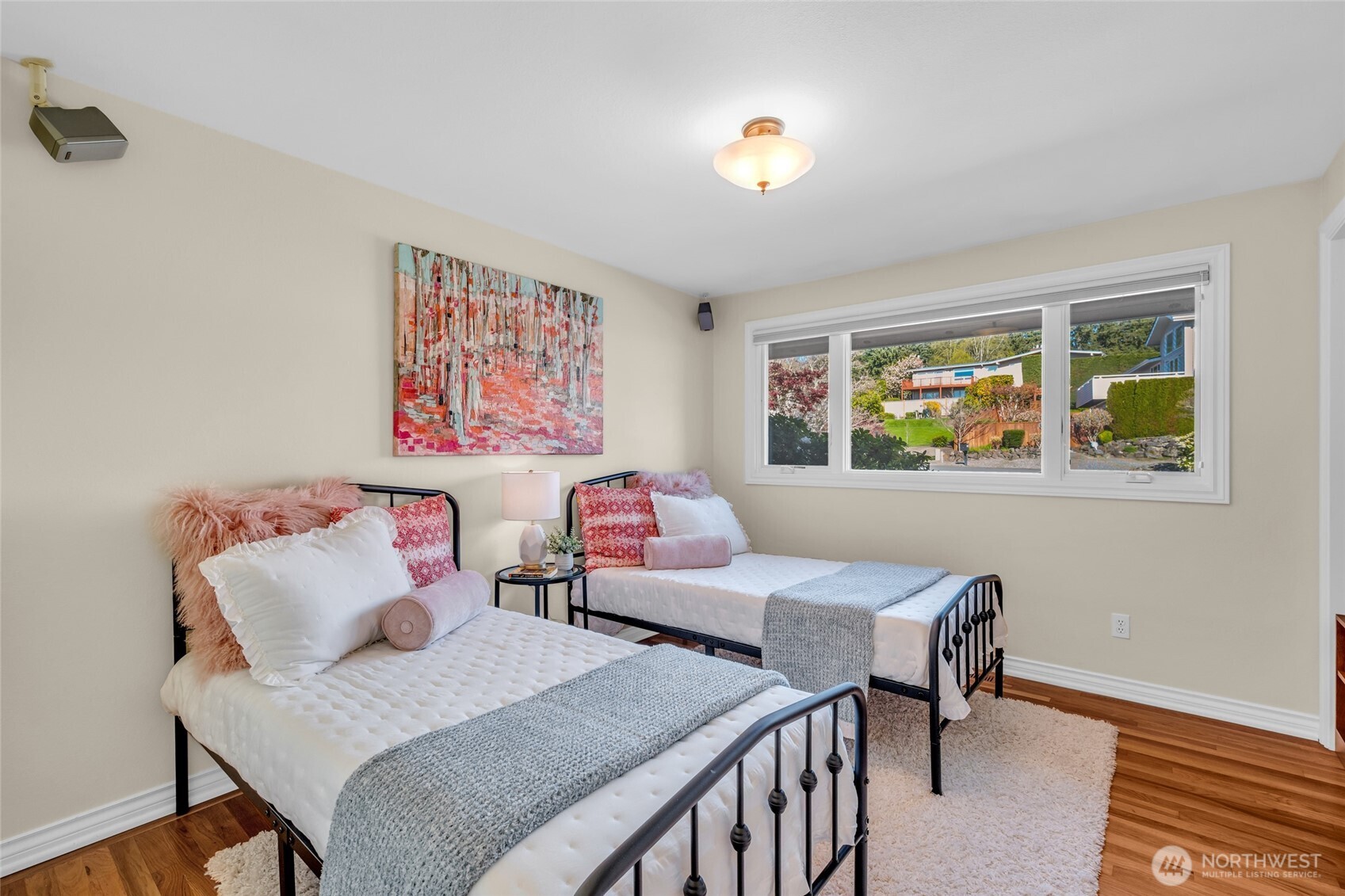 6749 82nd Avenue SE Mercer Island WA 98040