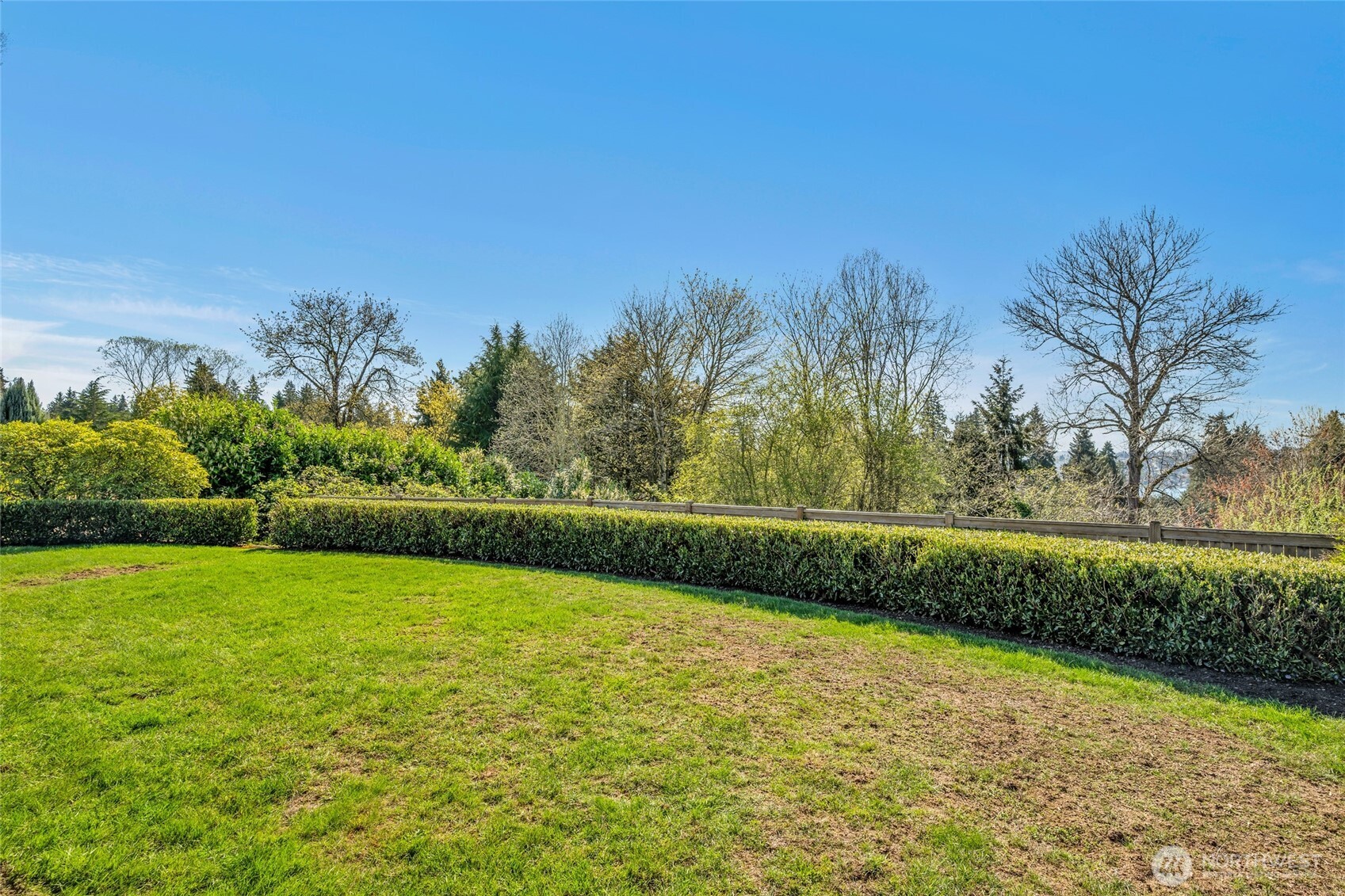 6749 82nd Avenue SE Mercer Island WA 98040