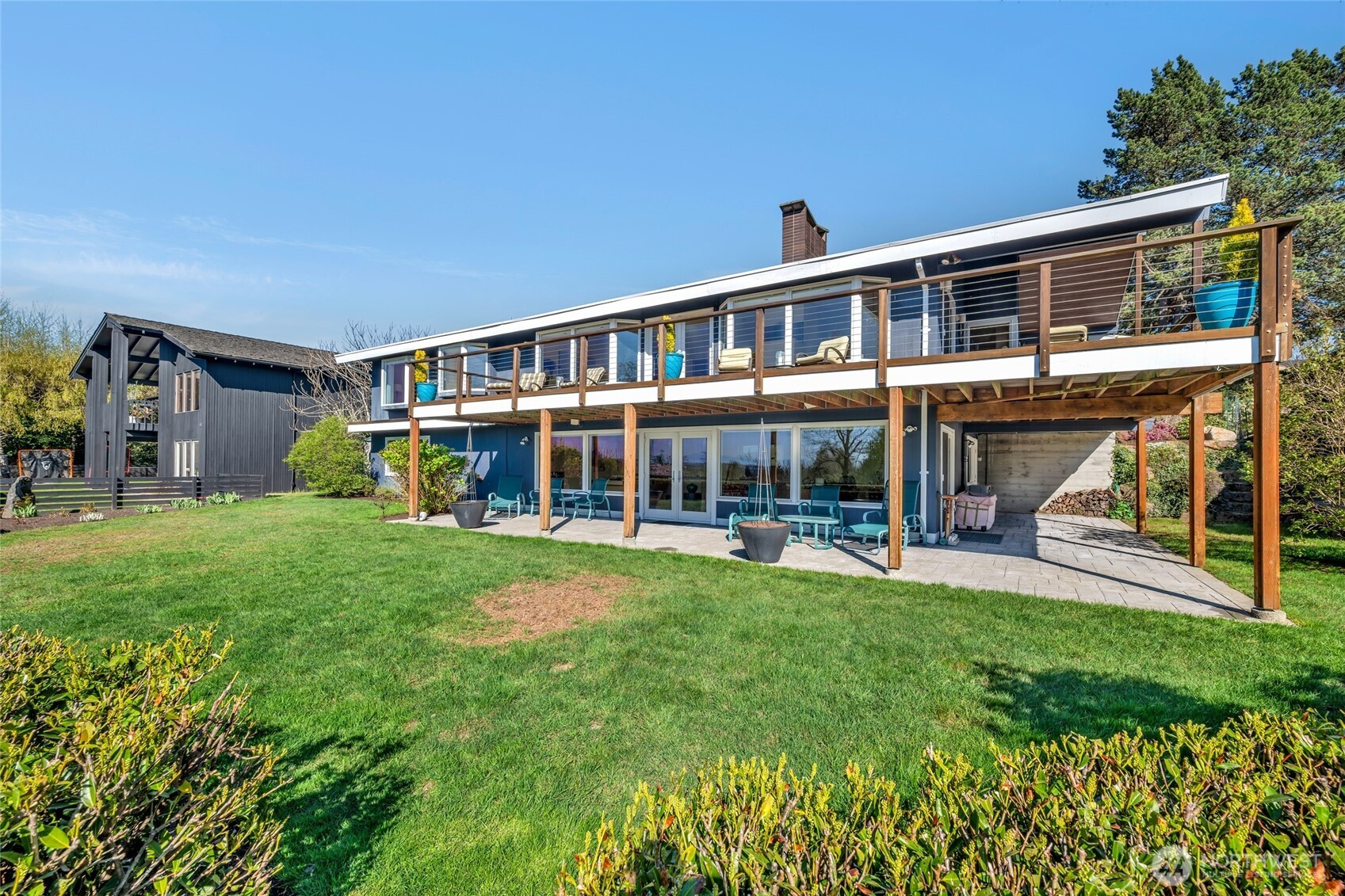 6749 82nd Avenue SE Mercer Island WA 98040