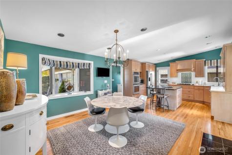 6749 82nd Avenue SE Mercer Island WA 98040