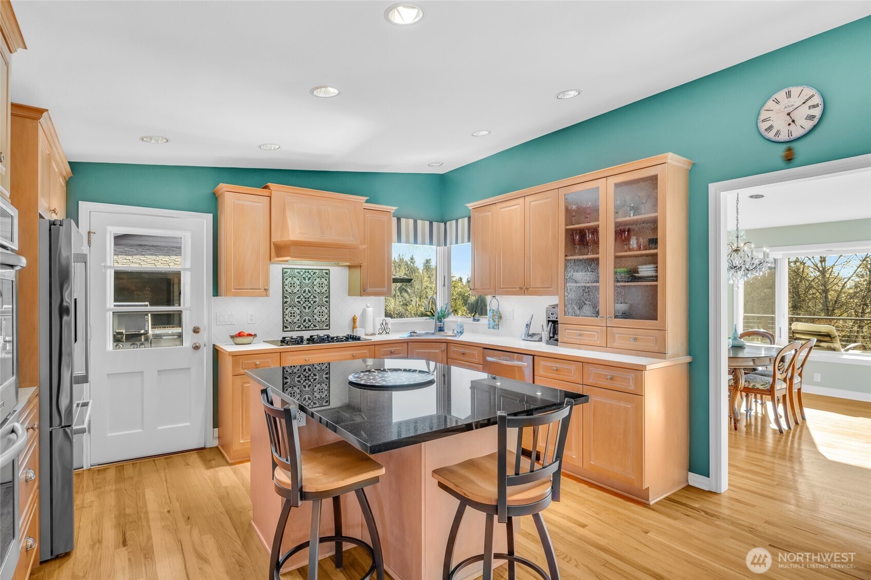 6749 82nd Avenue SE Mercer Island WA 98040