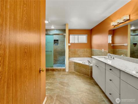 9820 S 242nd Place Kent WA 98030