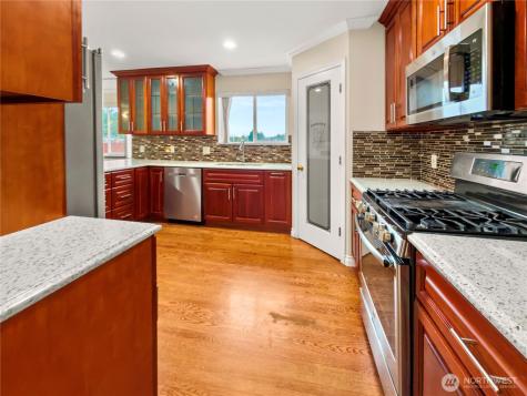 9820 S 242nd Place Kent WA 98030