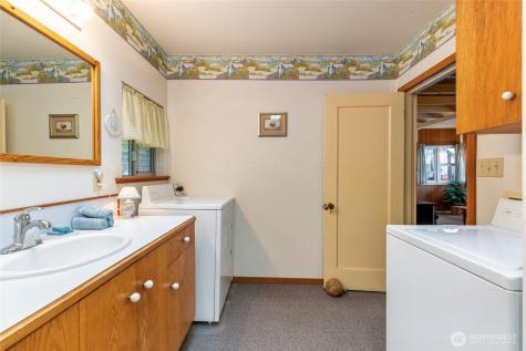 534 Sundin Drive Camano Island WA 98282