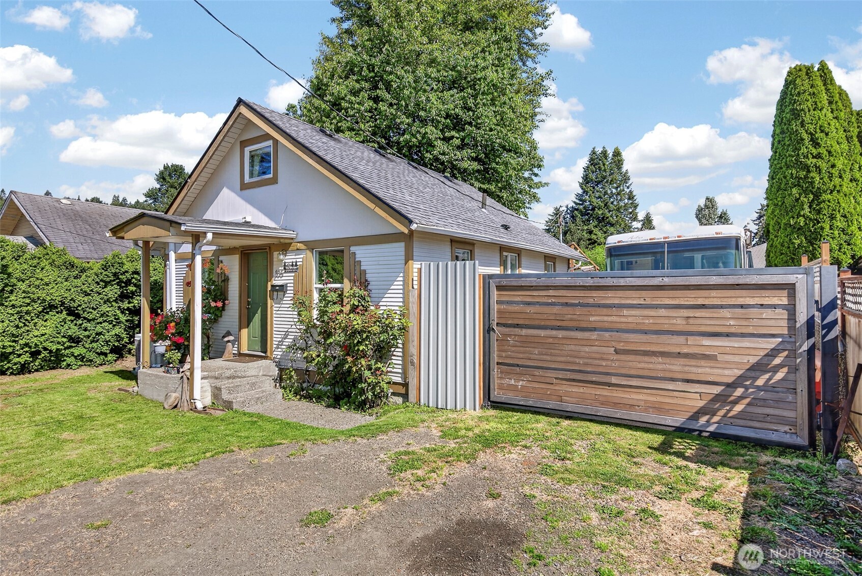 105 Ineer Street Kelso WA 98626