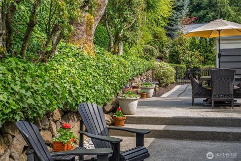 502 Lake Washington Boulevard E Seattle WA 98112