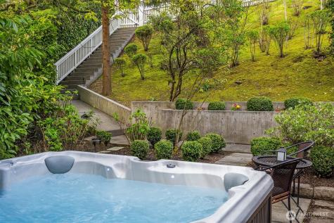502 Lake Washington Boulevard E Seattle WA 98112