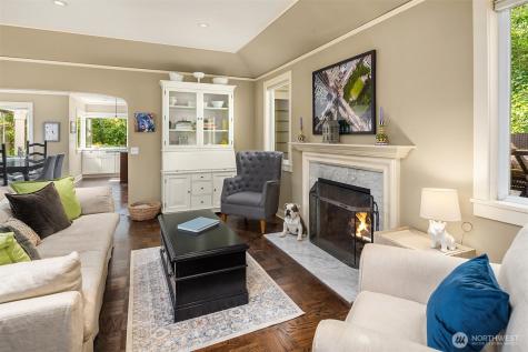 502 Lake Washington Boulevard E Seattle WA 98112