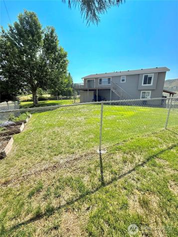 47 Kruse Street Omak WA 98841