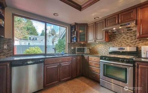 9502 S 200th Street Kent WA 98031
