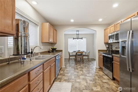 2731 SW Jabirin Way Port Orchard WA 98367