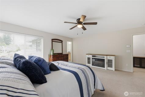 2731 SW Jabirin Way Port Orchard WA 98367