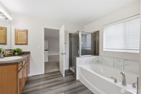 2731 SW Jabirin Way Port Orchard WA 98367
