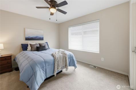 2731 SW Jabirin Way Port Orchard WA 98367