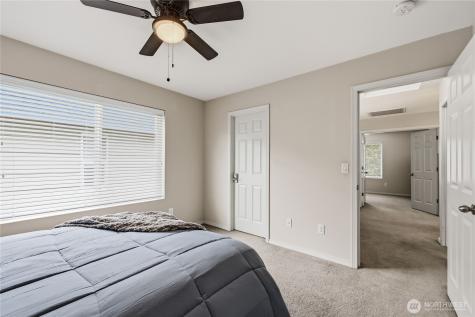 2731 SW Jabirin Way Port Orchard WA 98367