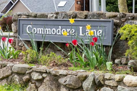 1854 Commodore Lane NW Bainbridge Island WA 98110