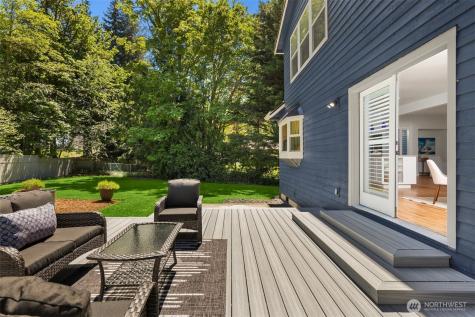 1854 Commodore Lane NW Bainbridge Island WA 98110