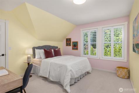 1854 Commodore Lane NW Bainbridge Island WA 98110