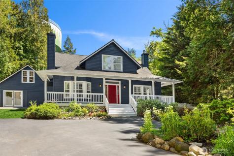 1854 Commodore Lane NW Bainbridge Island WA 98110