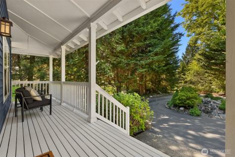 1854 Commodore Lane NW Bainbridge Island WA 98110
