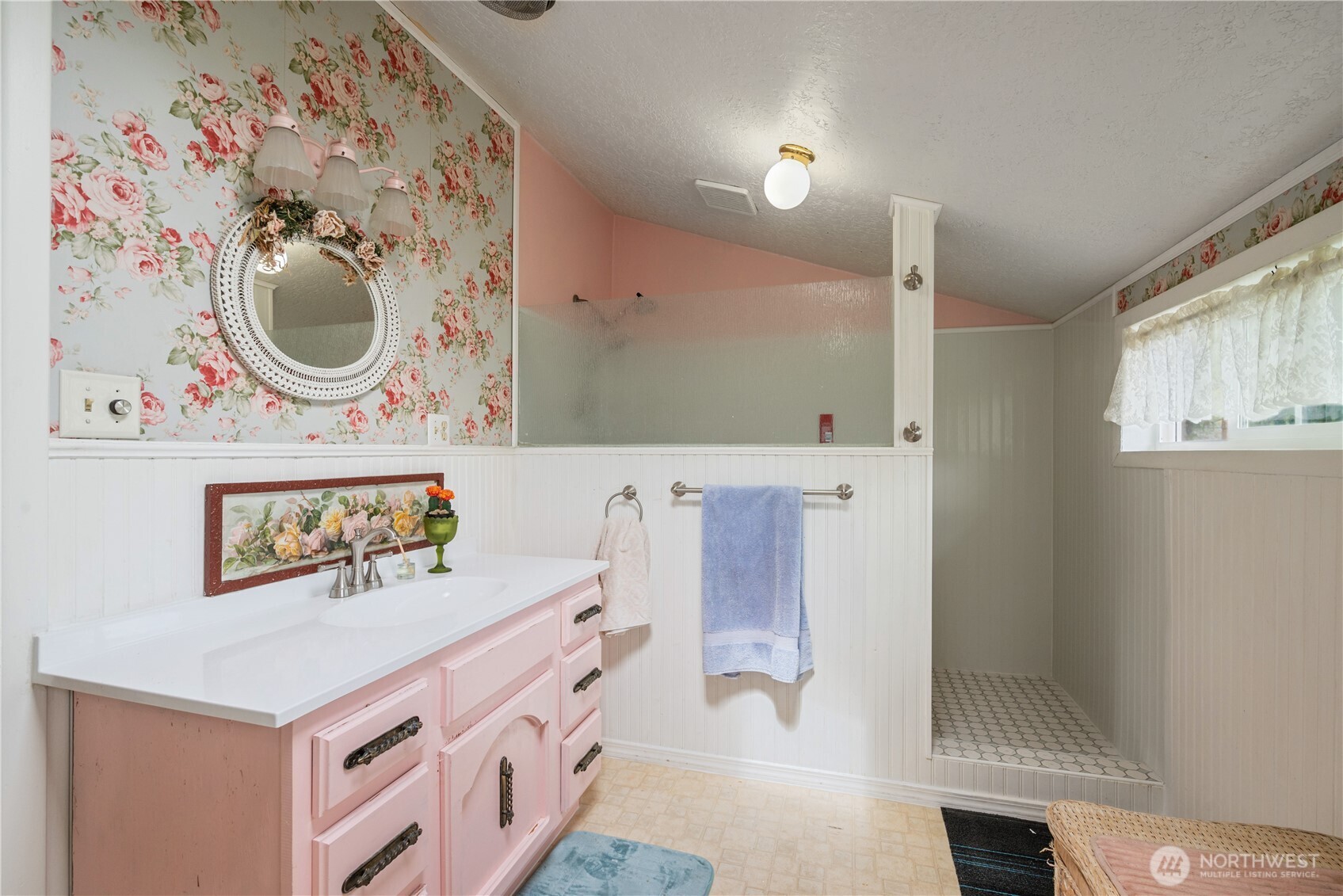 1644 22nd Longview WA 98632