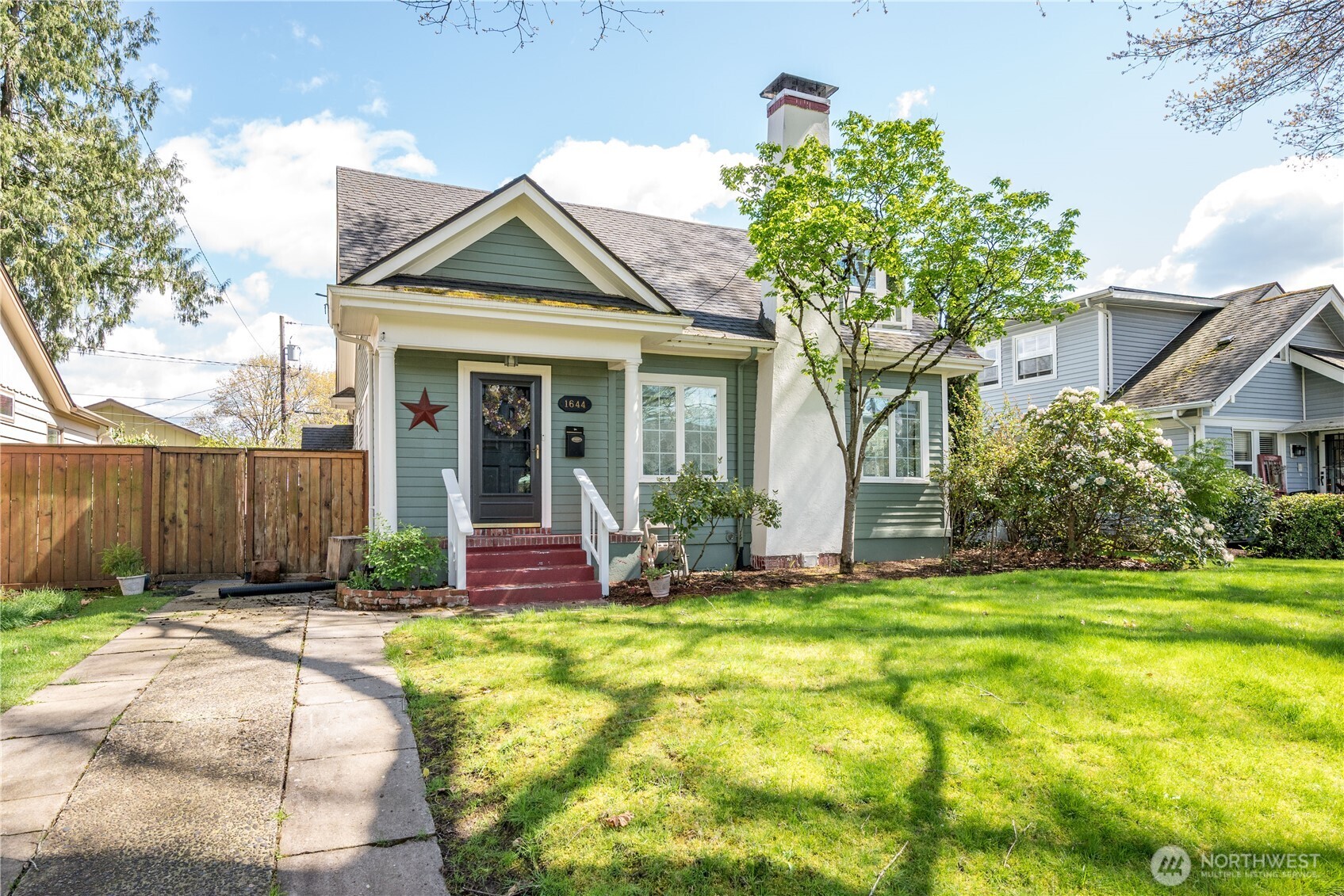 1644 22nd Longview WA 98632