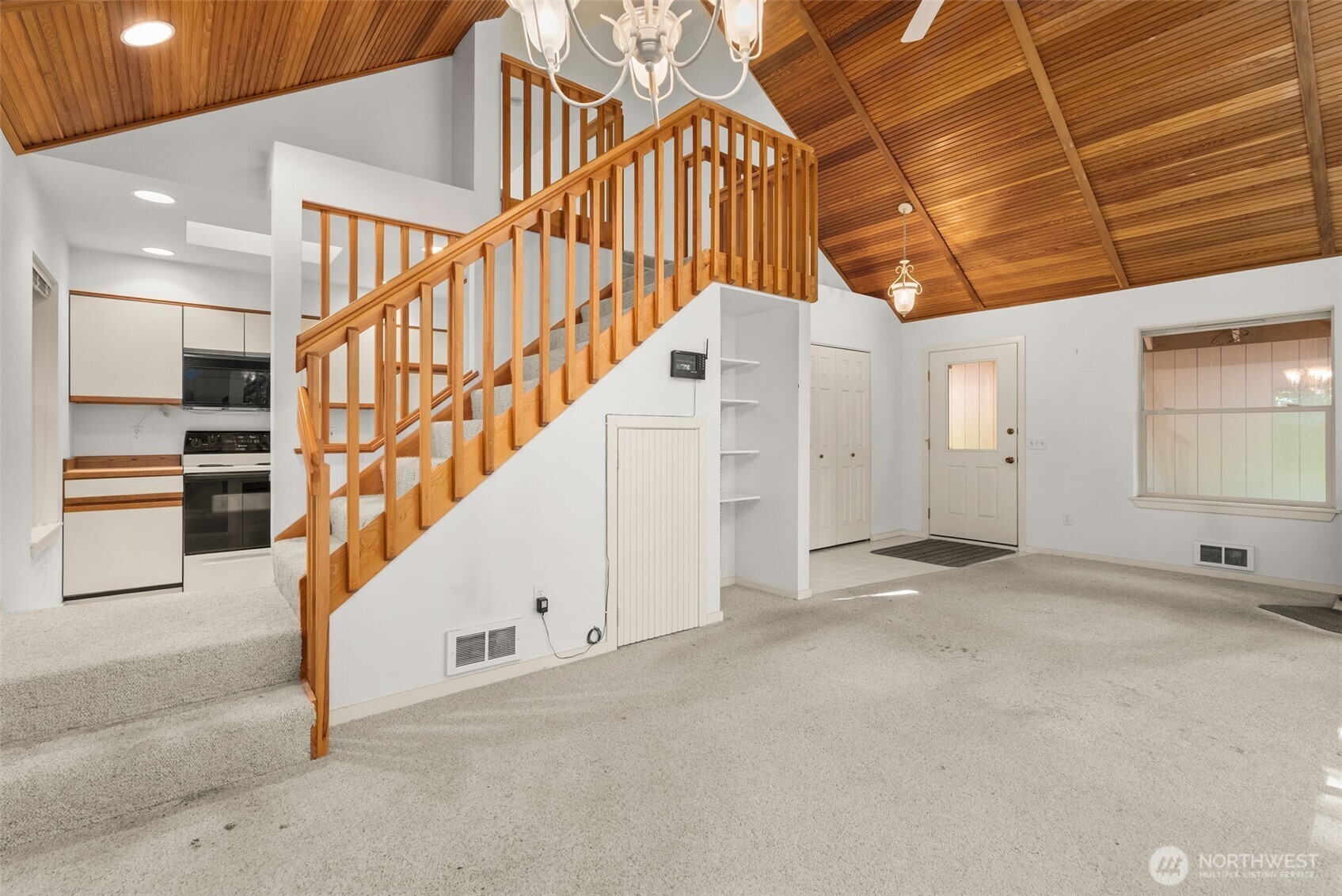 431 E Pointes Drive E Shelton WA 98584
