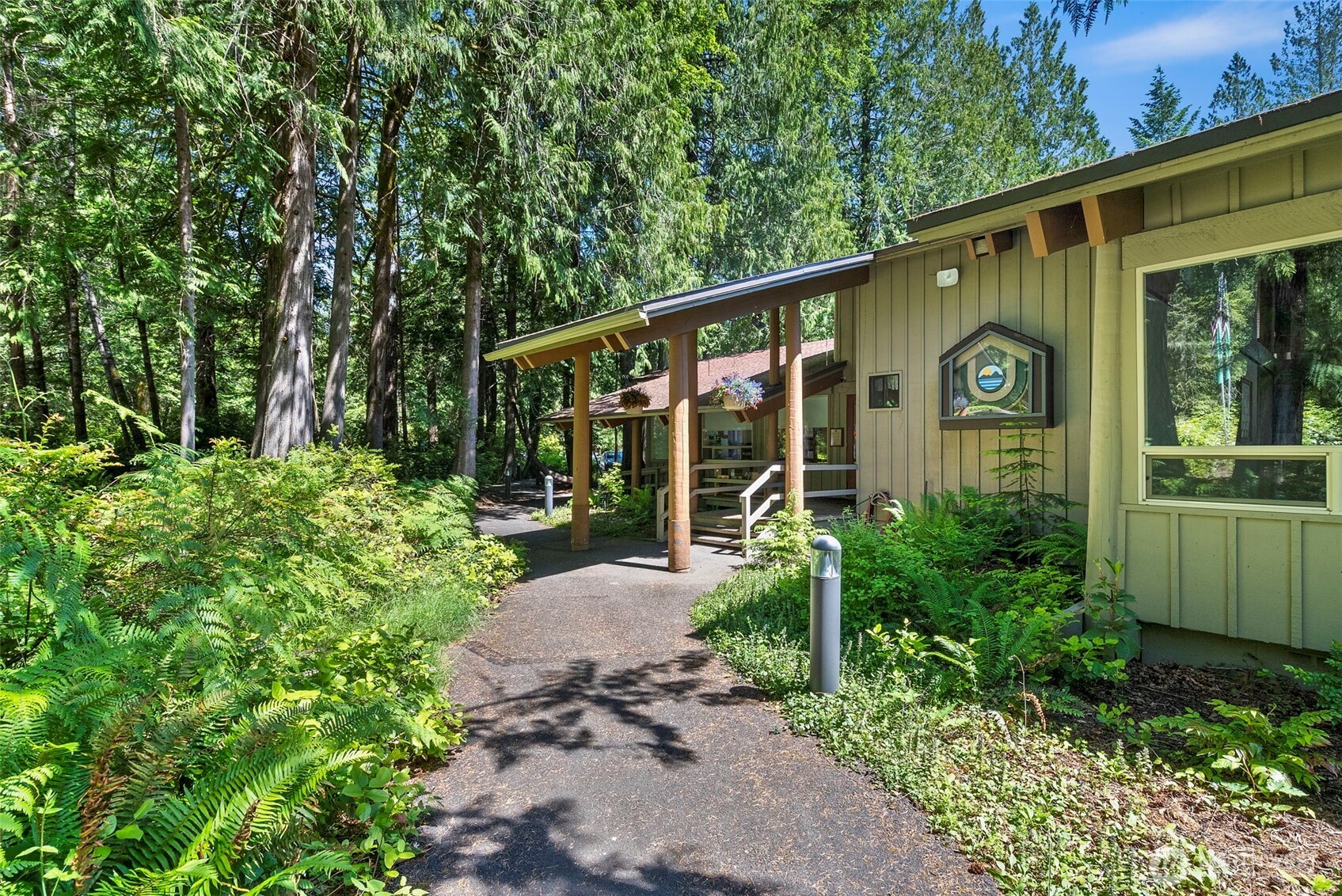 431 E Pointes Drive E Shelton WA 98584