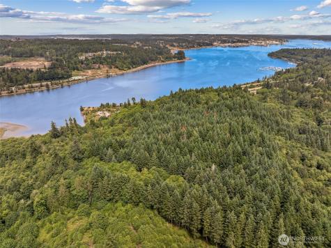 3987 Flat Top Drive Bremerton WA 98312