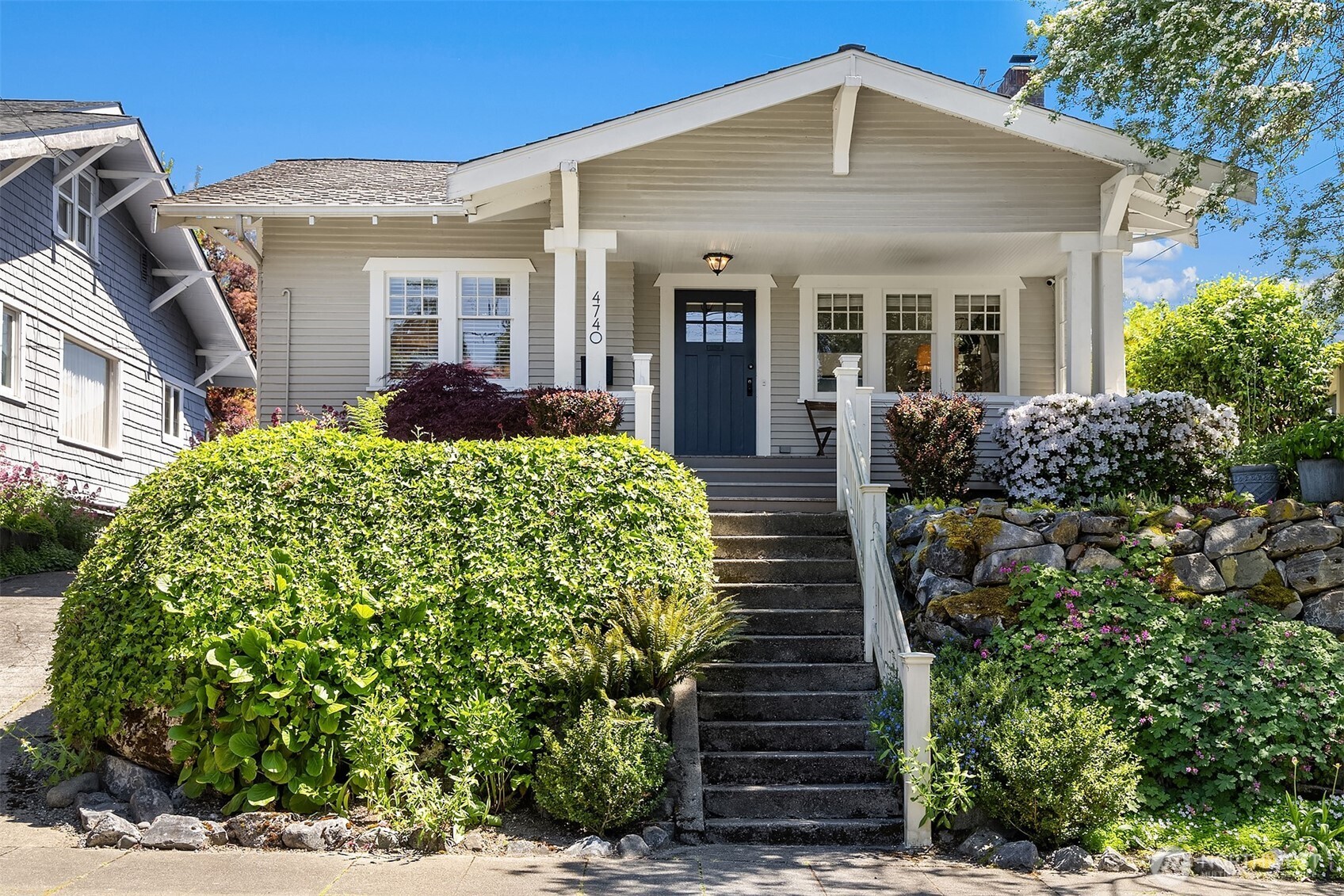 4740 4th Avenue NE Seattle WA 98105
