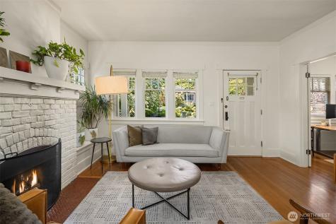 4740 4th Avenue NE Seattle WA 98105
