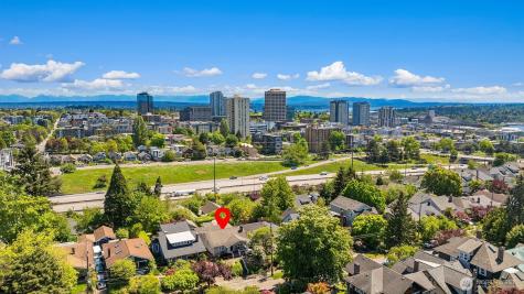 4740 4th Avenue NE Seattle WA 98105