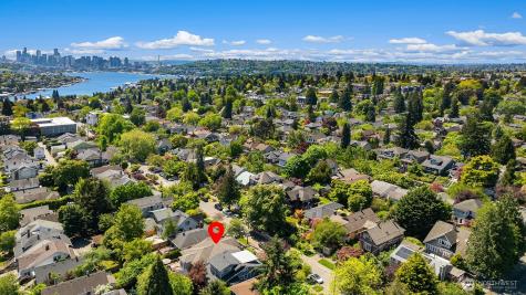 4740 4th Avenue NE Seattle WA 98105