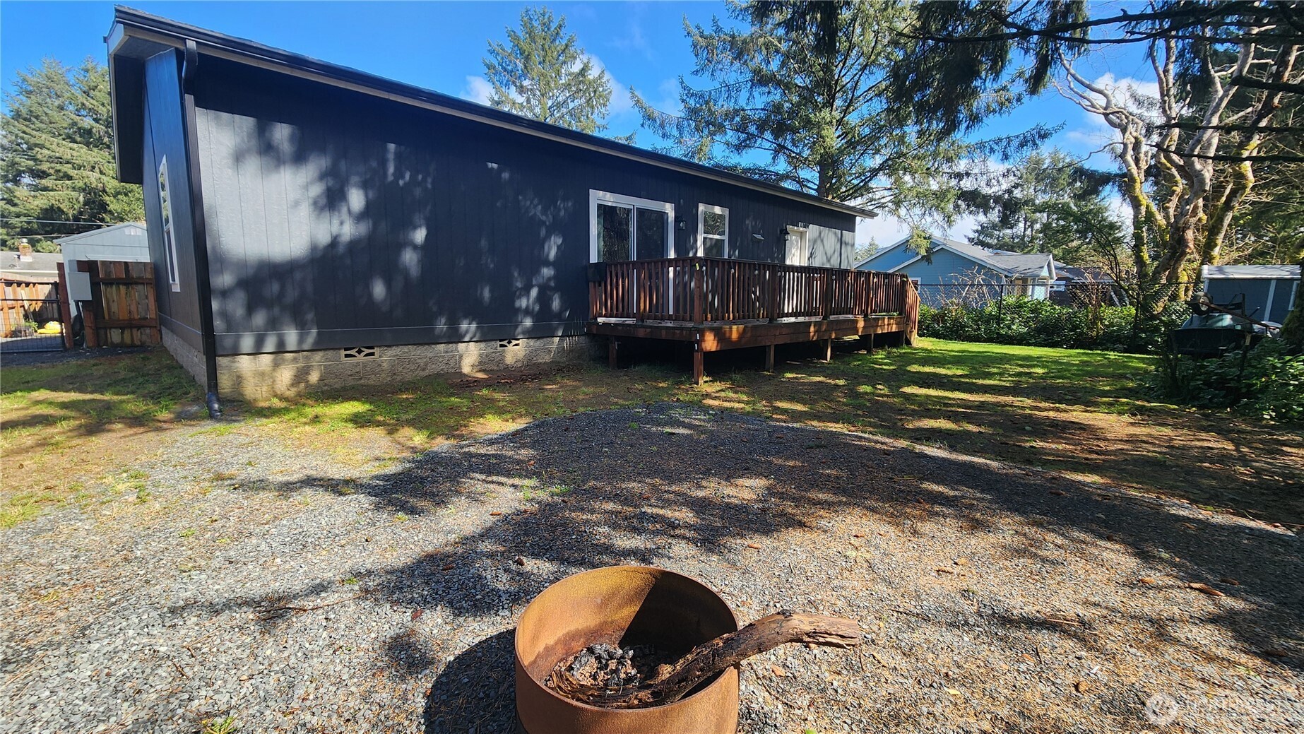 375 Sextans Avenue SW Ocean Shores WA 98569