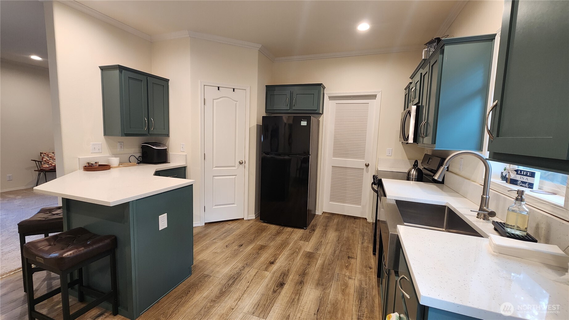 375 Sextans Avenue SW Ocean Shores WA 98569