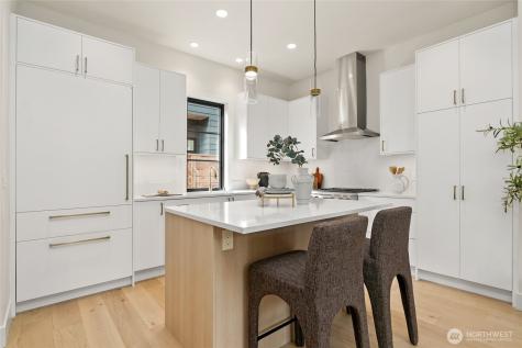 11426 108th Avenue NE Kirkland WA 98033