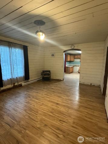 122 W 4th Avenue Omak WA 98841