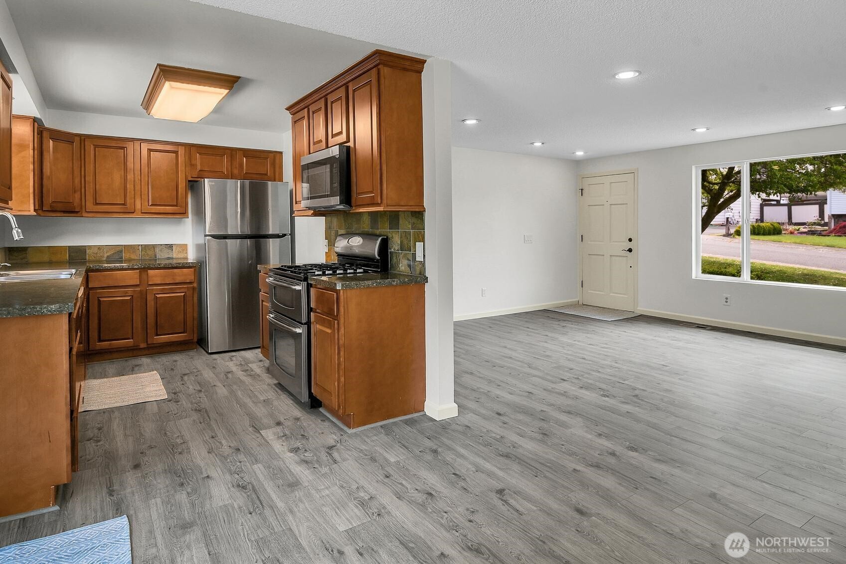2420 SW 326th Street Federal Way WA 98023
