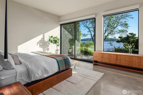 4041 W Mercer Way Mercer Island WA 98040