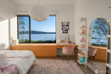 4041 W Mercer Way Mercer Island WA 98040