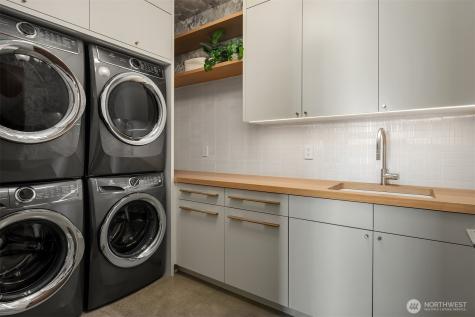 4041 W Mercer Way Mercer Island WA 98040