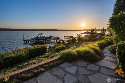 4041 W Mercer Way Mercer Island WA 98040
