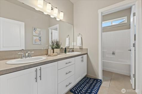 9219 Jacobia Avenue SE Snoqualmie WA 98065