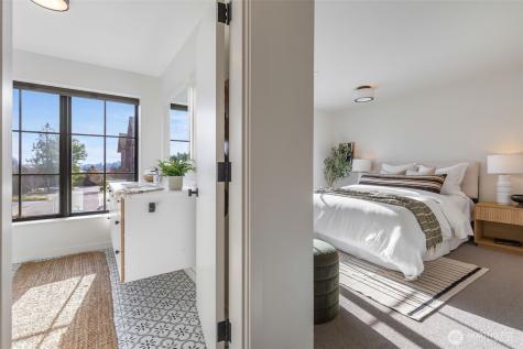 4566 Flying Goat Avenue NE Bainbridge Island WA 98110