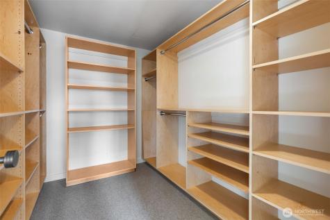 4566 Flying Goat Avenue NE Bainbridge Island WA 98110