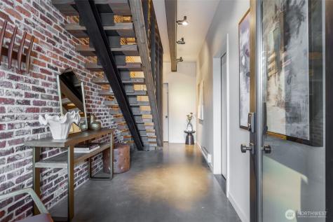 4566 Flying Goat Avenue NE Bainbridge Island WA 98110