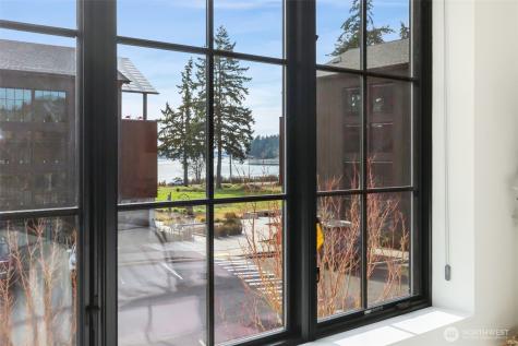 4566 Flying Goat Avenue NE Bainbridge Island WA 98110