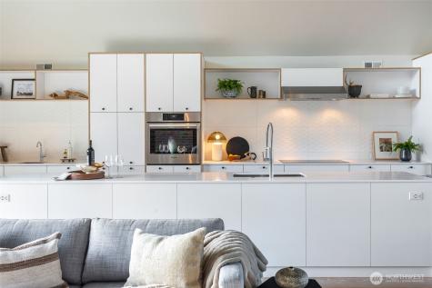 4566 Flying Goat Avenue NE Bainbridge Island WA 98110