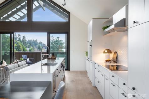 4566 Flying Goat Avenue NE Bainbridge Island WA 98110